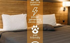 Favor Park Hotel